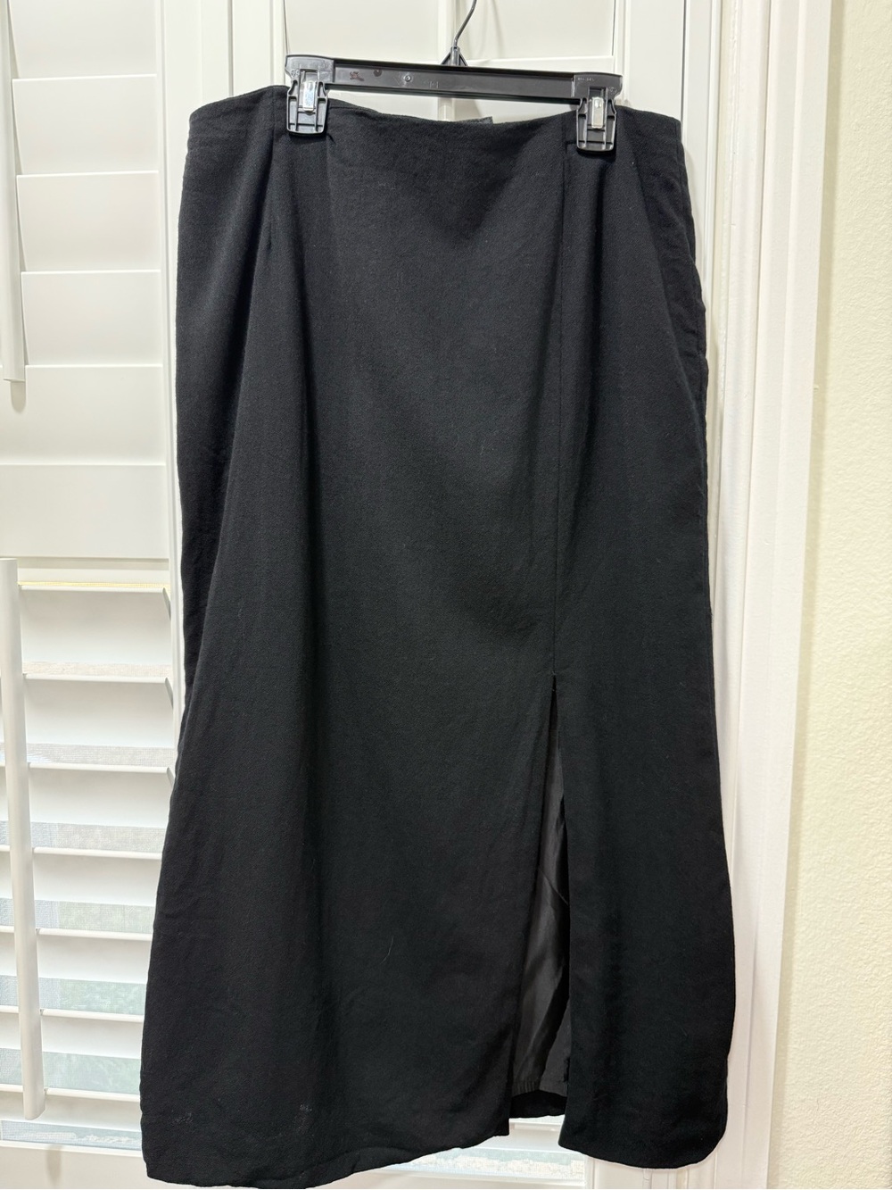 Talbots Wool Maxi Skirt in Black Size 14 Petite Like New